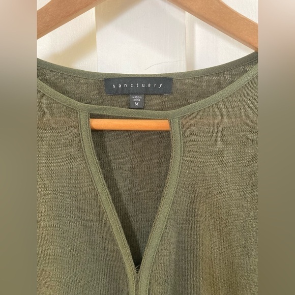 Sanctuary Medium dark green long sleeve blouse keyhole neck - Picture 6 of 6